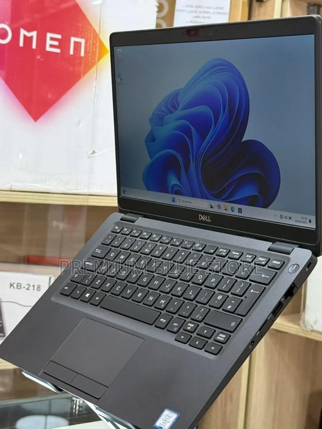Neuf Ordinateur Portable Dell Latitude 5300 16GB Intel Core I5 SSD 256GB