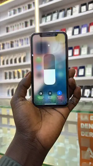 New Apple iPhone 11 64 GB Violet