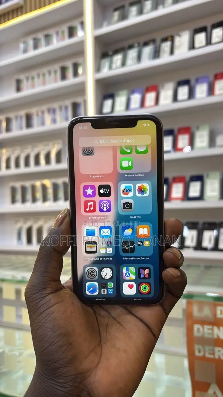 New Apple iPhone 11 64 GB Violet