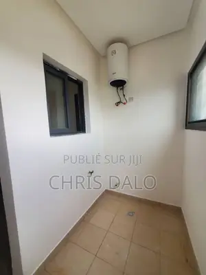 2chbre Appartement dans Dalo Davy, Cocody à Vendre