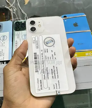 Photo - New Apple iPhone 12 64 GB Blanc