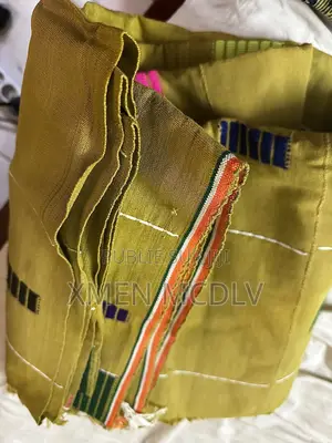 Photo - Pagne Traditionnel Kita Authentique Bien Lourd