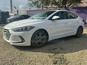 Hyundai Elantra 2019 Blanc