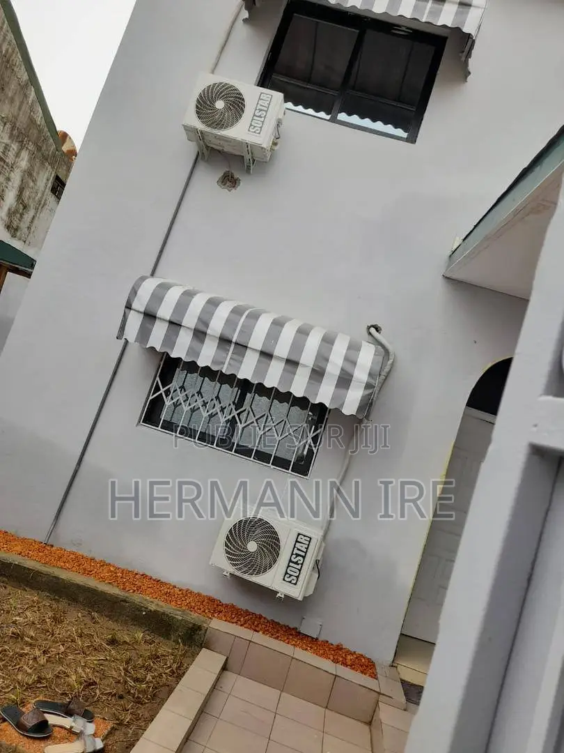 5chbre Duplex dans Cocody à Vendre