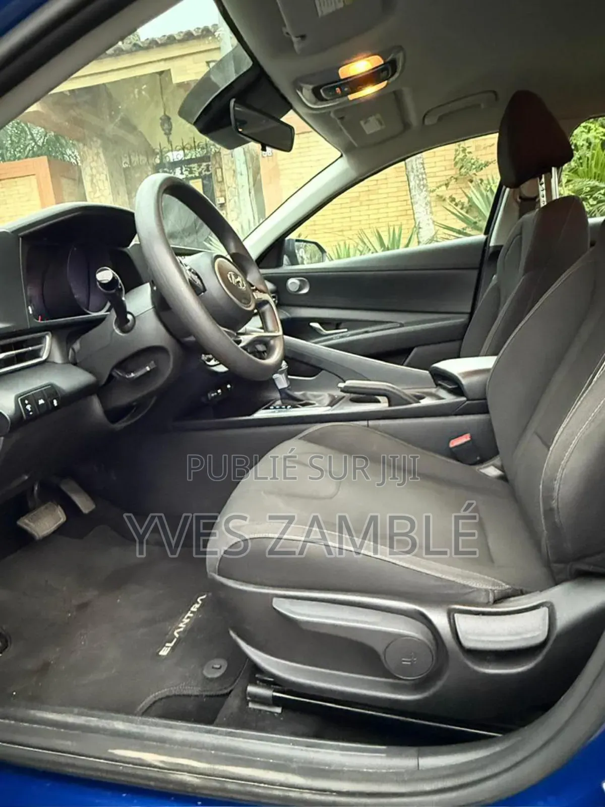 Hyundai Elantra 2011 Blue