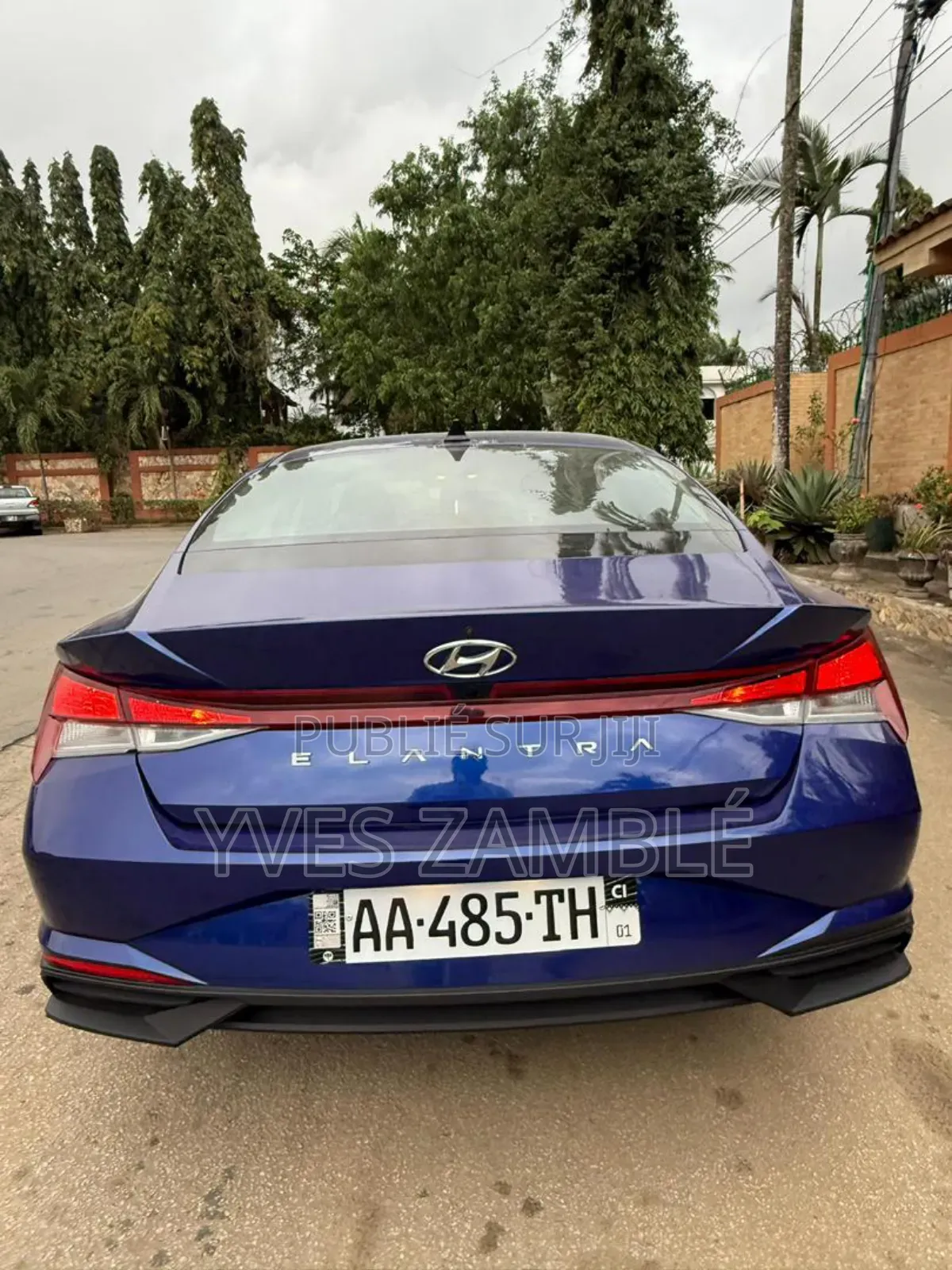Hyundai Elantra 2011 Blue