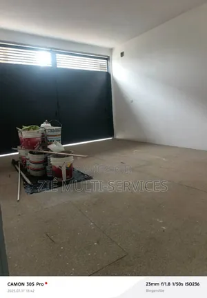 6chbre Duplex dans Zié Multi-Service, Bingerville à Vendre