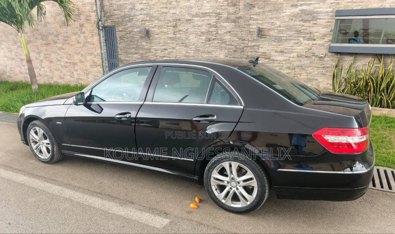 Mercedes-Benz E300 2013 Black
