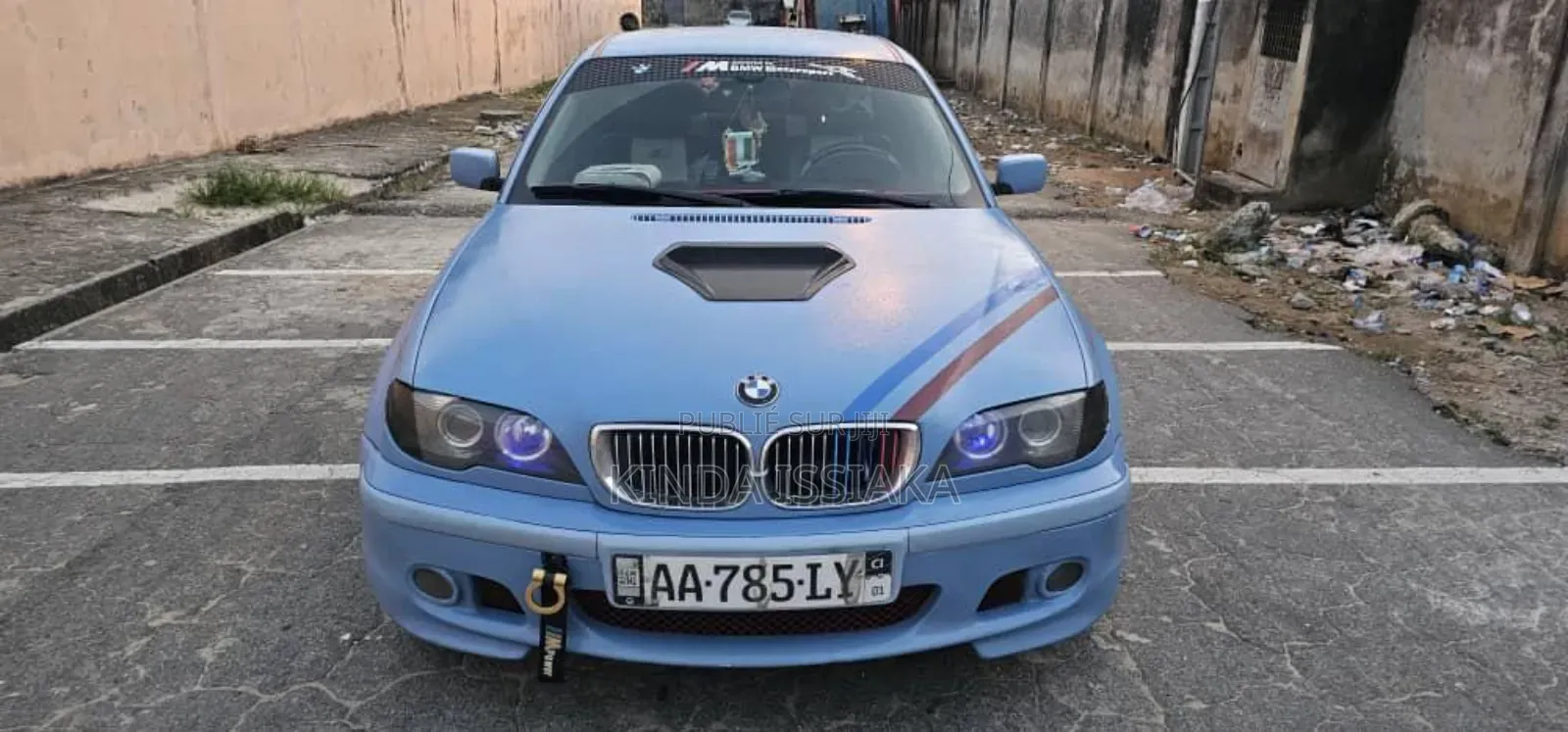 BMW 318i 2002 Blue