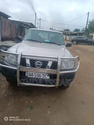 Nissan Patrol 2013 Gris
