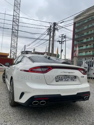 Kia Stinger 2021 Blanc