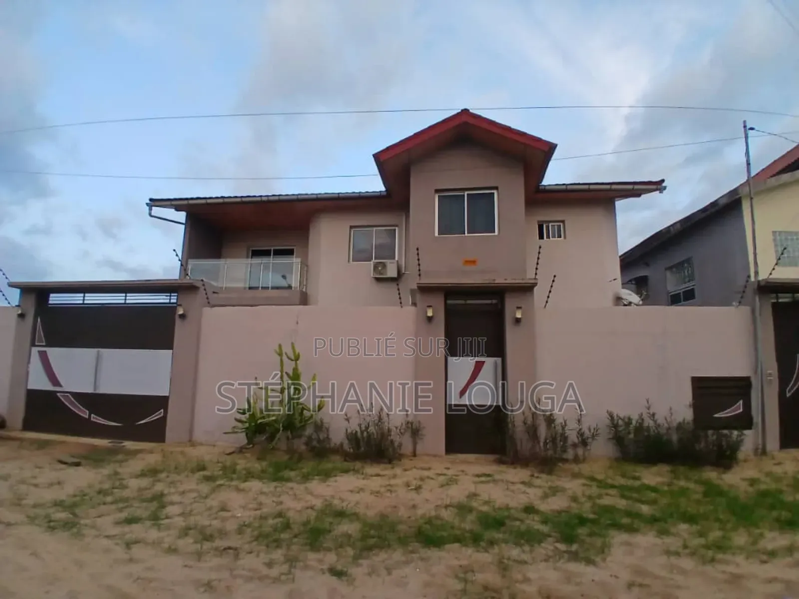 4chbre Duplex dans Grand Bassam à Louer