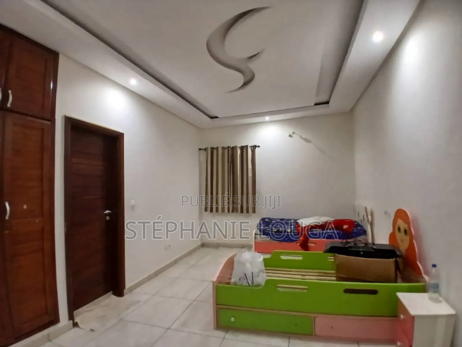 4chbre Duplex dans Grand Bassam à Louer