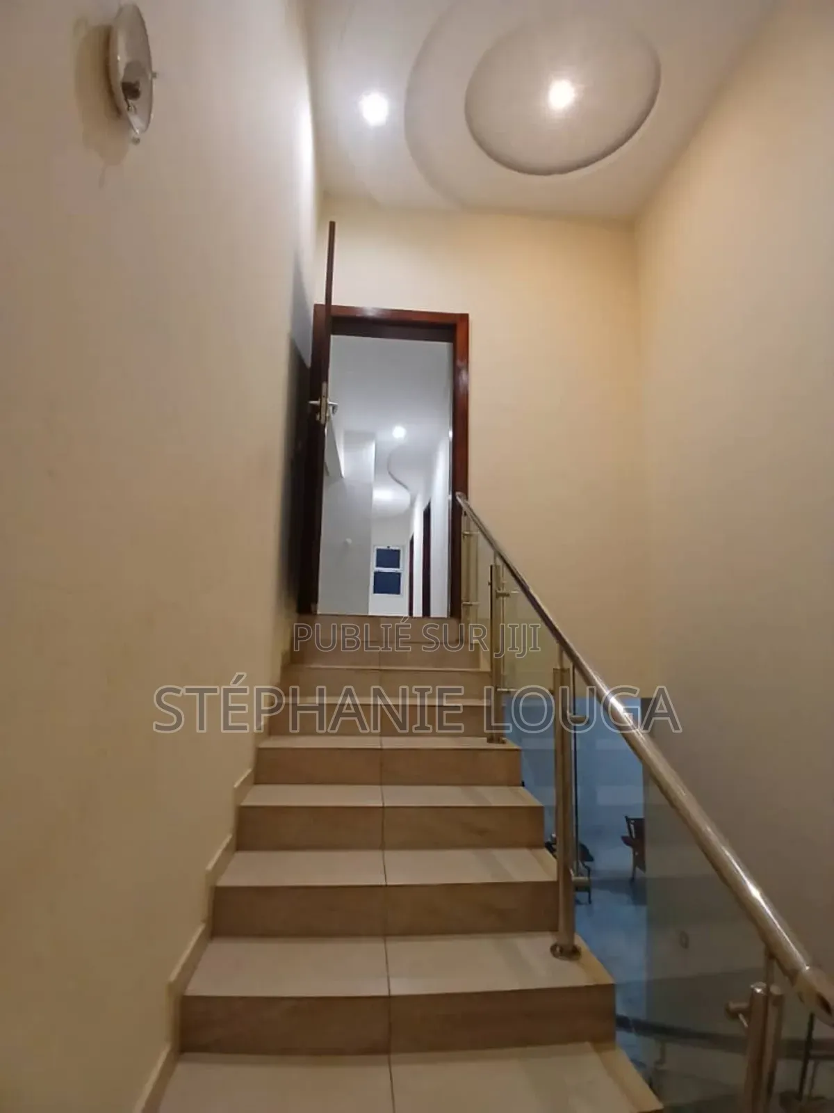 4chbre Duplex dans Grand Bassam à Louer