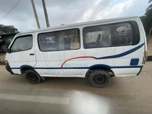 Toyota HiAce 2019 Blanc