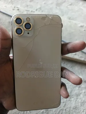 Photo - Apple iPhone 11 256 GB Doré