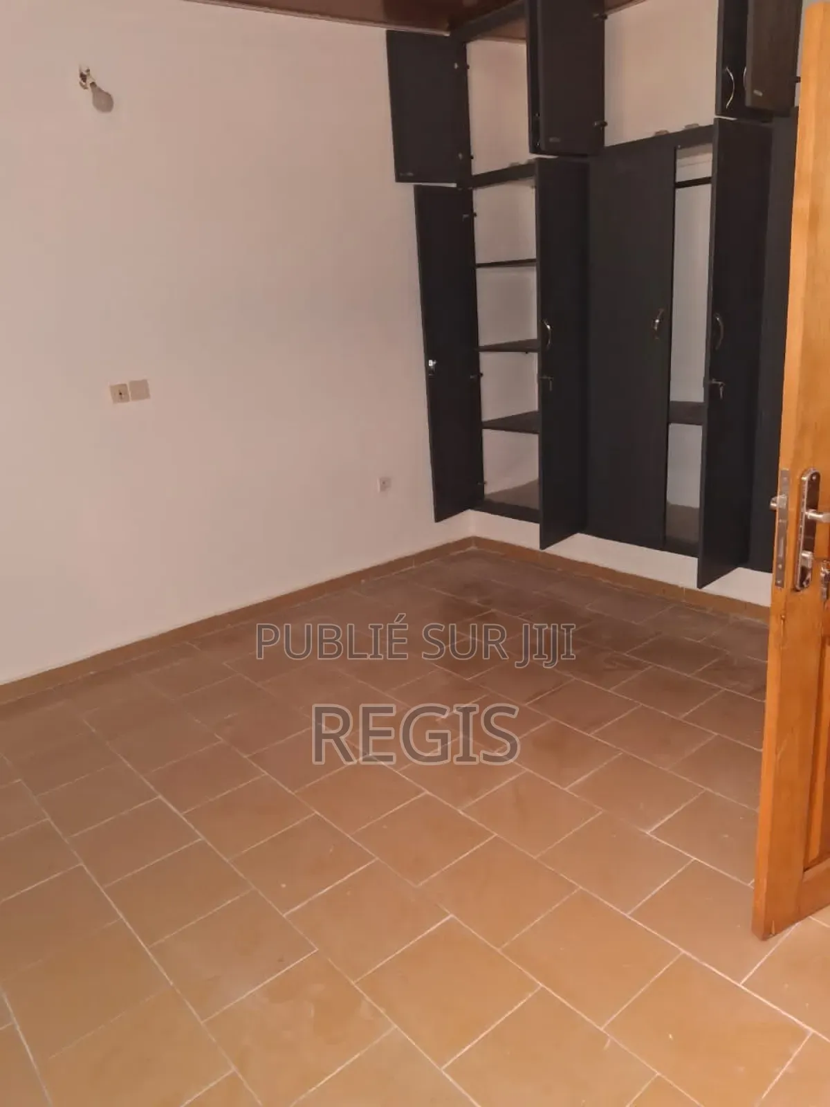3chbre Villa dans Bingerville à Louer