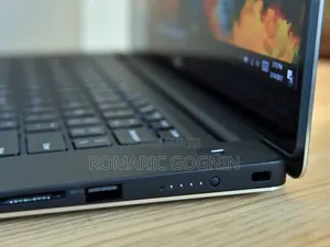 New Ordinateur Portable Dell Precision 5520 16GB Intel SSD 256GB