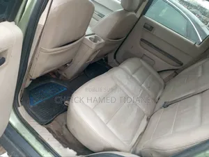 Ford Escape 2005 Vert