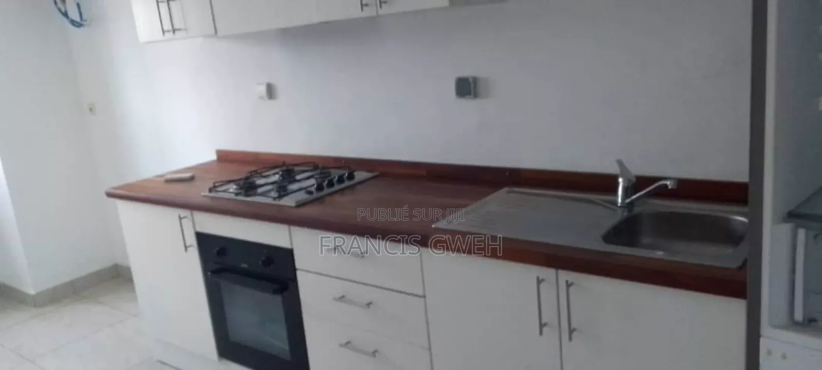 2chbre Appartement dans Francis Gweh, Cocody à Louer