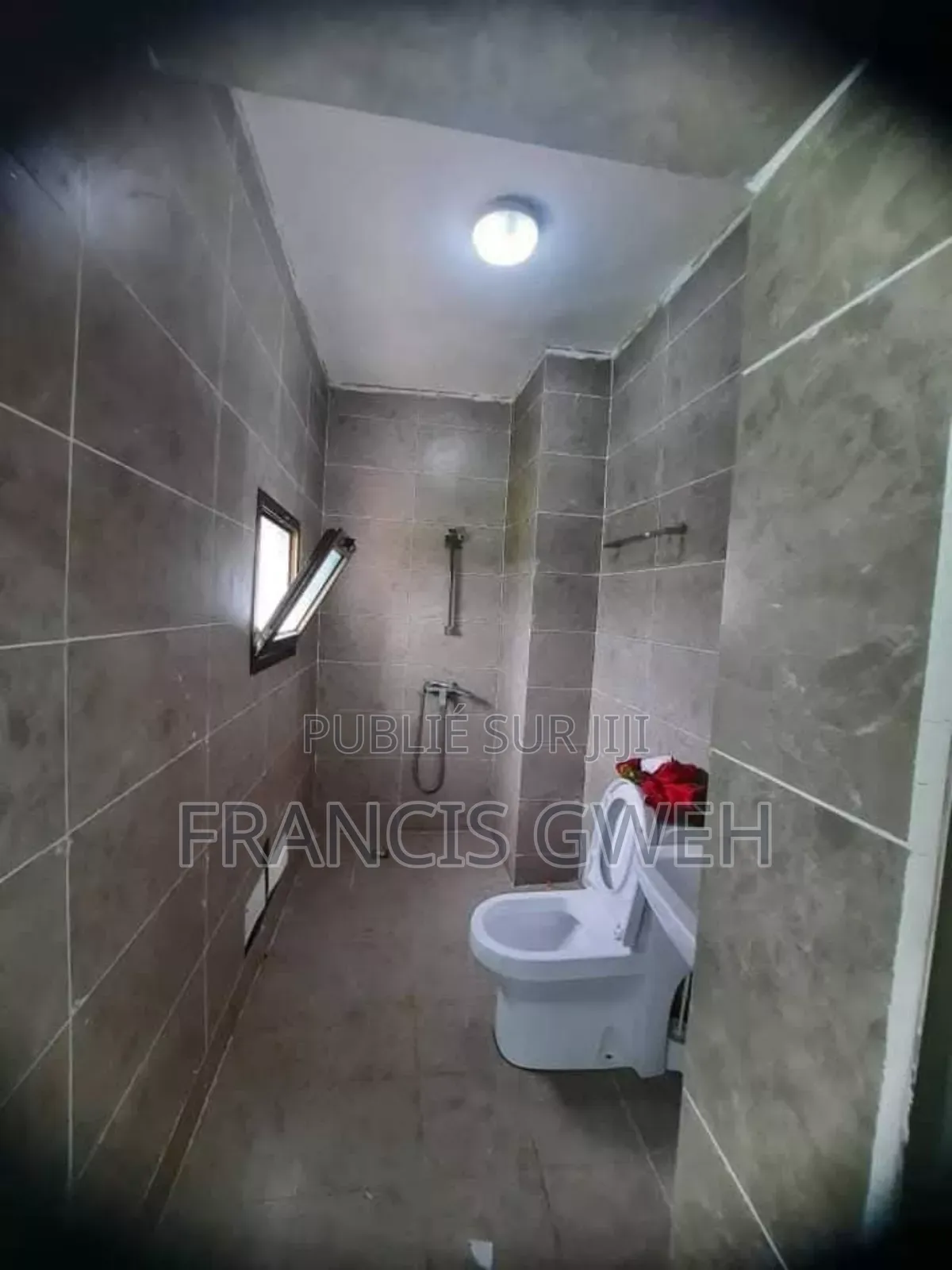 2chbre Appartement dans Francis Gweh, Cocody à Louer