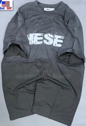 Photo - T-shirt De Qualité