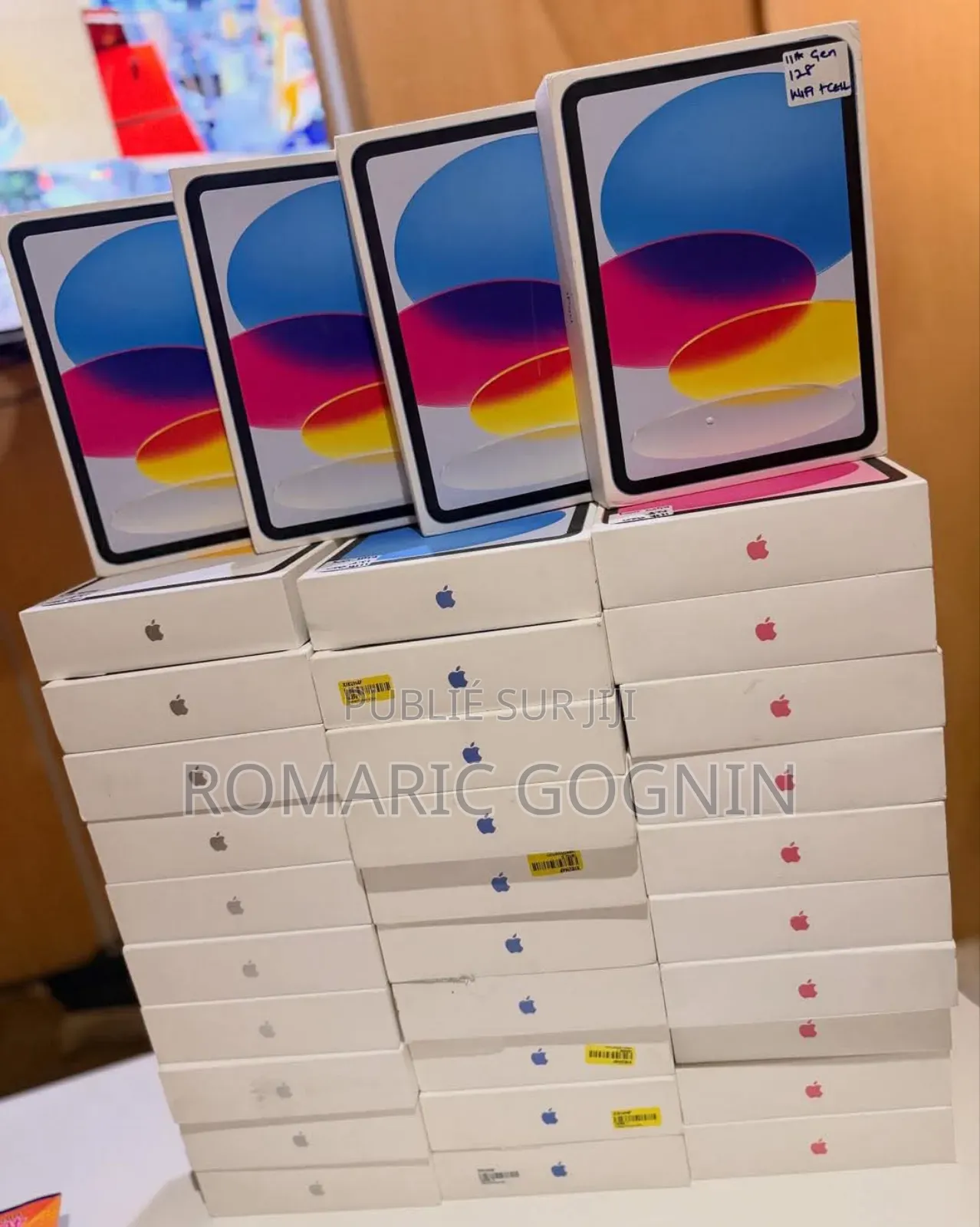 New Apple iPad (2025) 256 GO