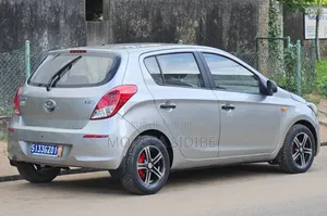 Hyundai i20 2015 Black