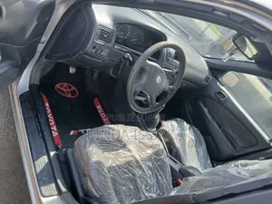 Toyota Corolla 1.4 Sedan 2002 Gris