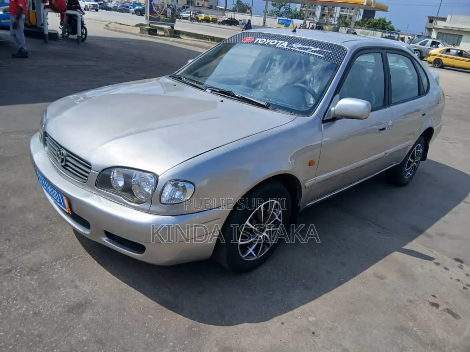 Toyota Corolla 1.4 Sedan 2002 Gris