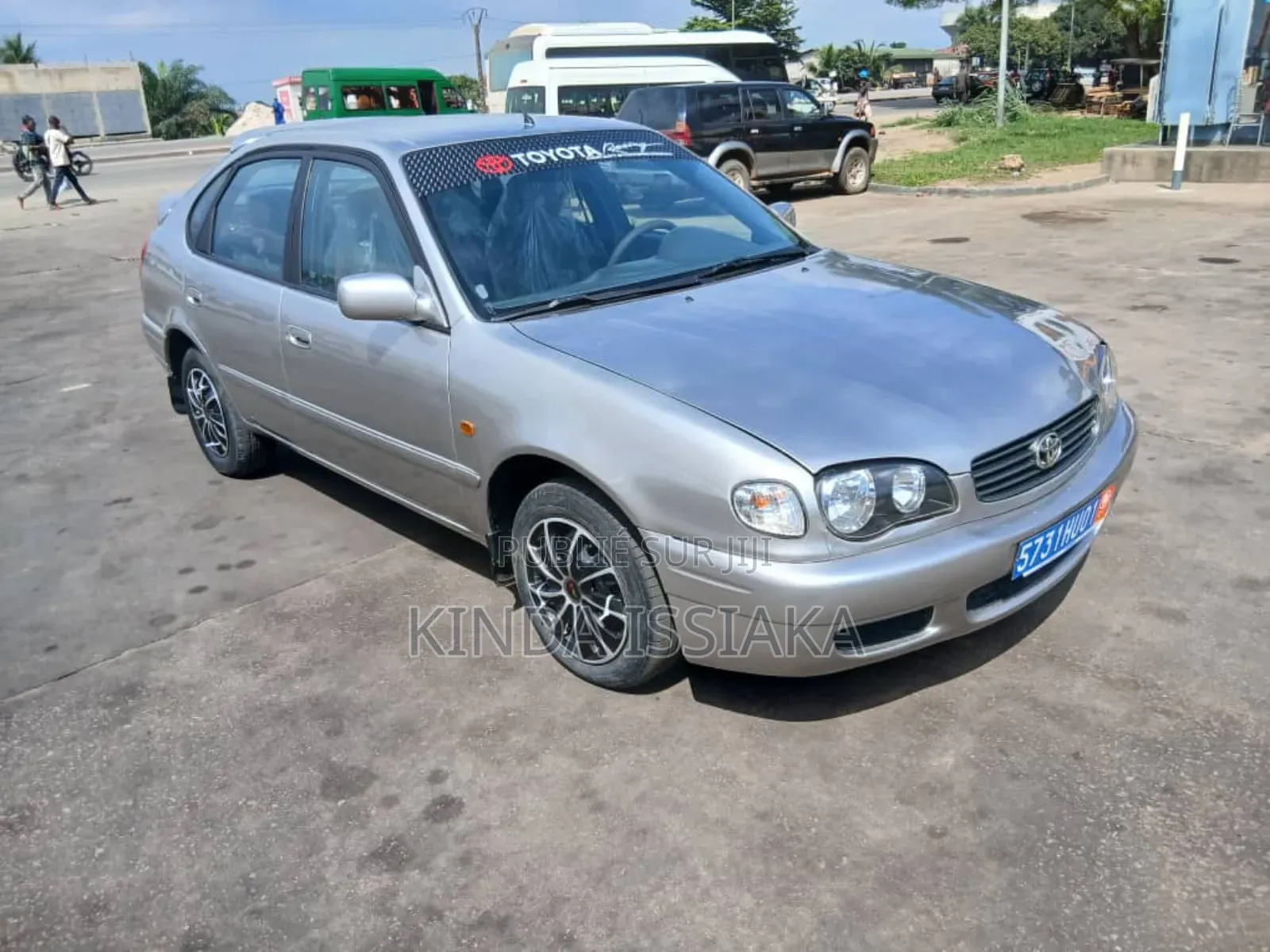 Toyota Corolla 1.4 Sedan 2002 Gris