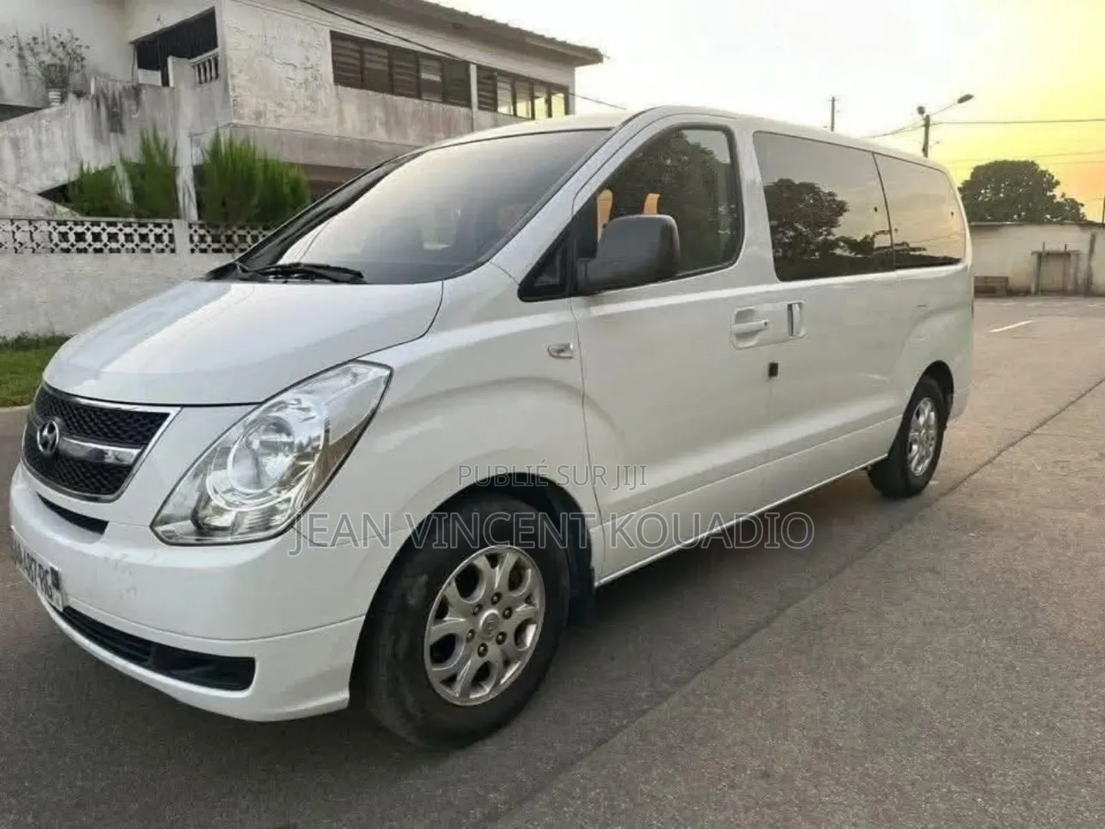 Hyundai Starex 2018 Black