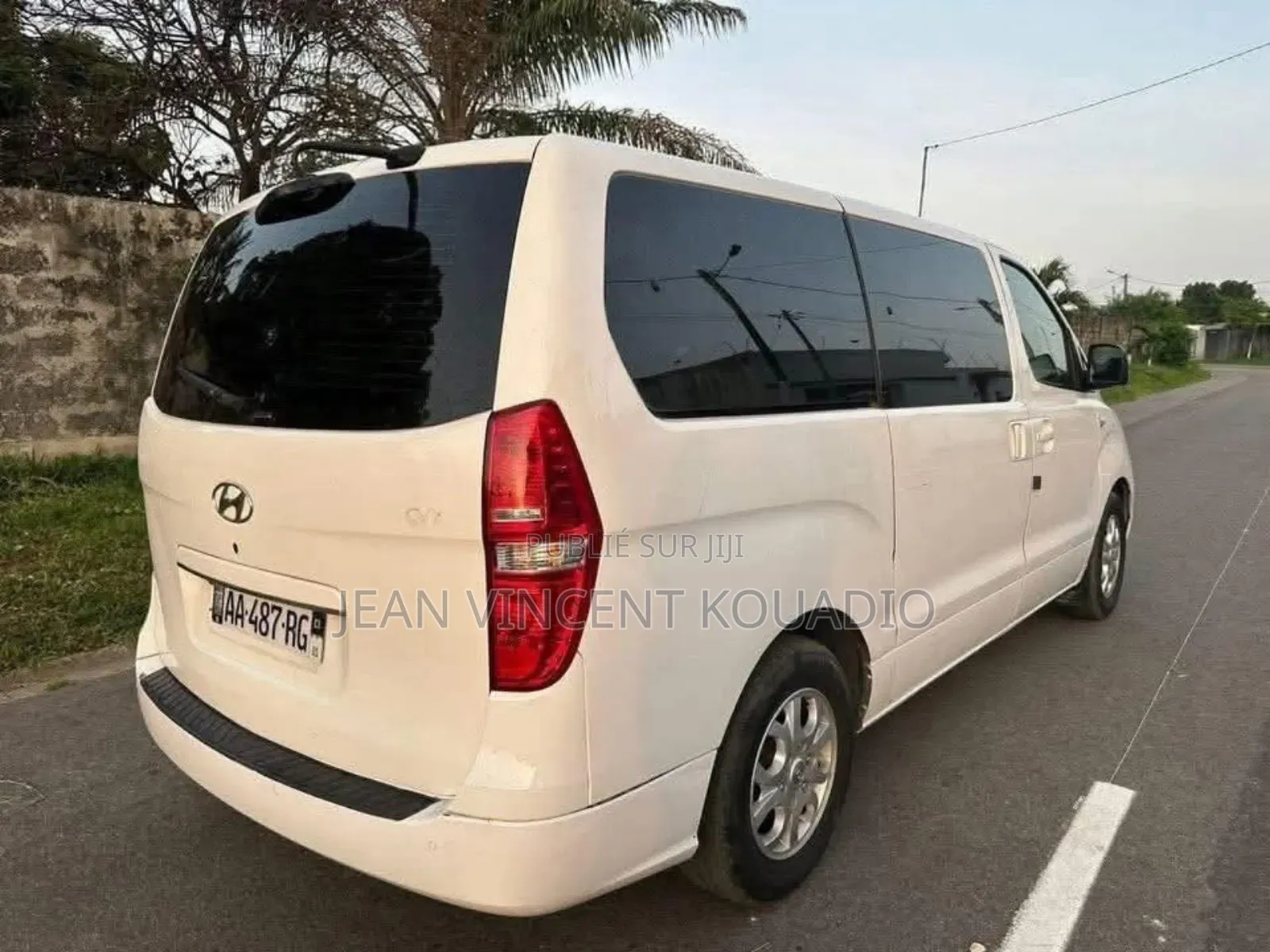 Hyundai Starex 2018 Black
