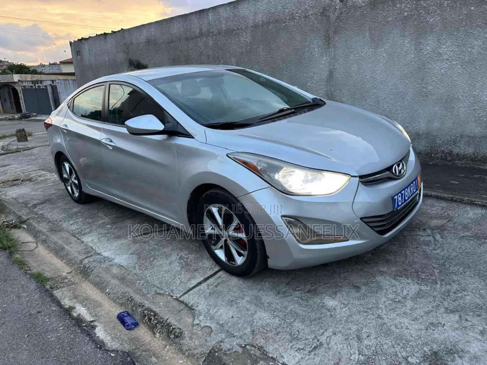 Hyundai Elantra 2016 Gris