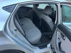 Hyundai Elantra 2016 Gris