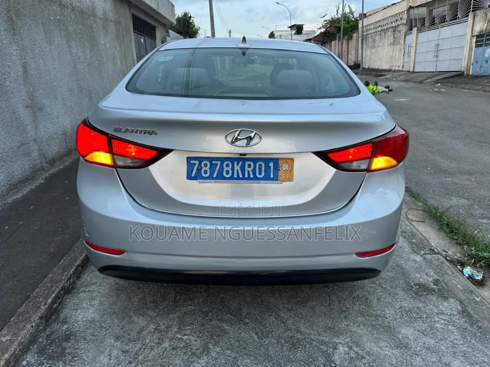 Hyundai Elantra 2016 Gris