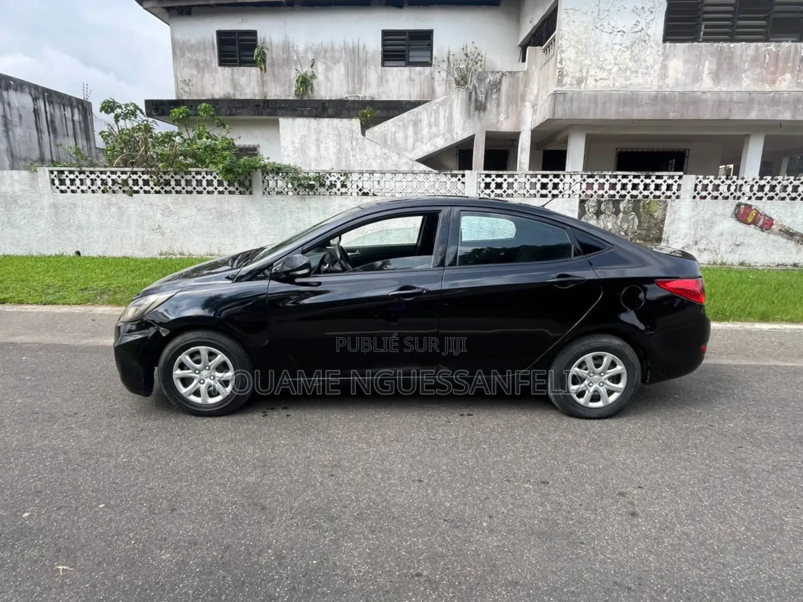 Hyundai Accent 2015 Black