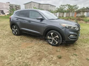Hyundai Tucson 2016 Gris