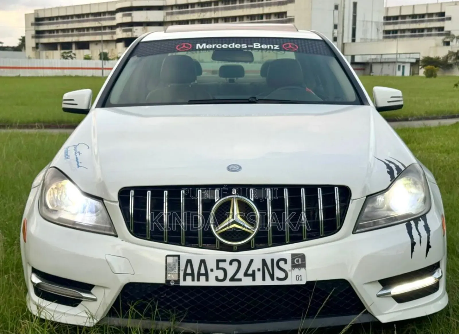 Mercedes-Benz C300 Luxury 4Matic Sedan AWD (3.5L 6cyl 7A) 2013