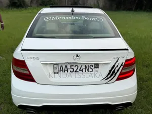 Mercedes-Benz C300 Luxury 4Matic Sedan AWD (3.5L 6cyl 7A) 2013