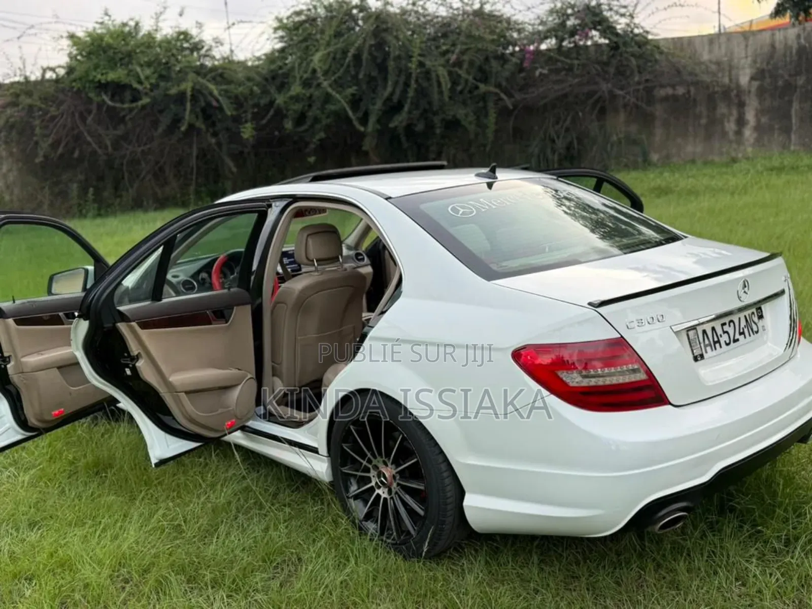 Mercedes-Benz C300 Luxury 4Matic Sedan AWD (3.5L 6cyl 7A) 2013