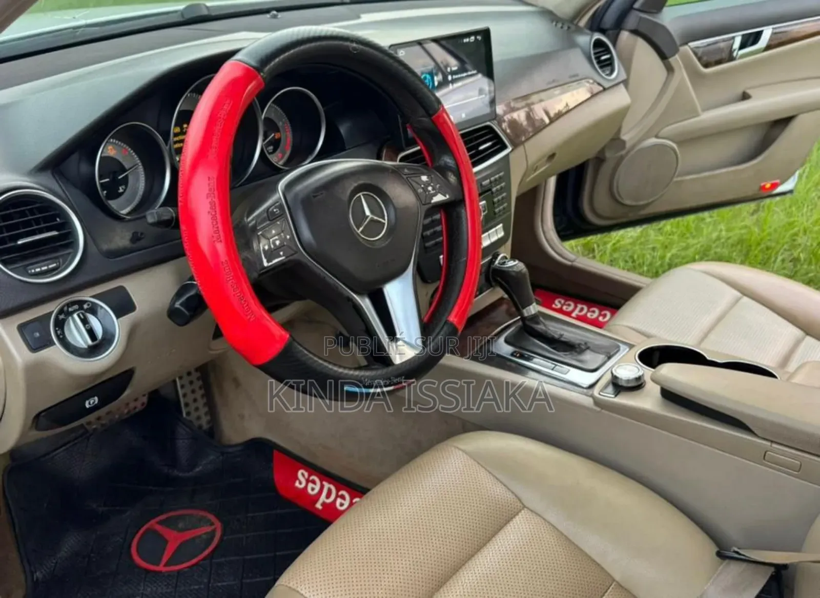 Mercedes-Benz C300 Luxury 4Matic Sedan AWD (3.5L 6cyl 7A) 2013