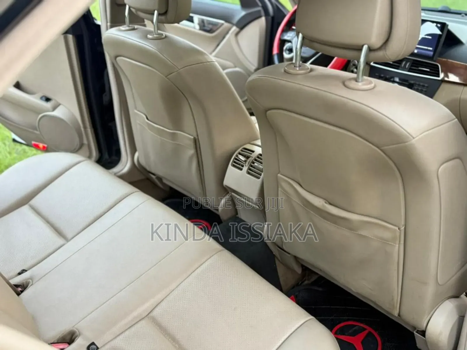 Mercedes-Benz C300 Luxury 4Matic Sedan AWD (3.5L 6cyl 7A) 2013