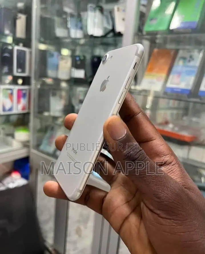 New Apple iPhone 7 128 GB Or rose