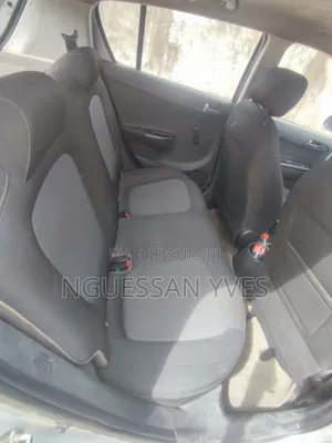 Hyundai i20 2014 Gris