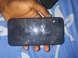 Apple iPhone XR 64 GB Black