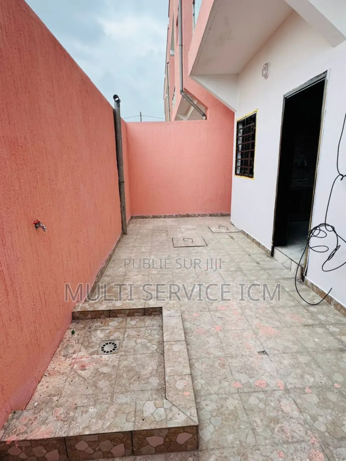 3chbre Duplex dans Ismaël Coulibaly, Bingerville à Vendre