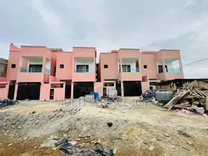 3chbre Duplex dans Ismaël Coulibaly, Bingerville à Vendre