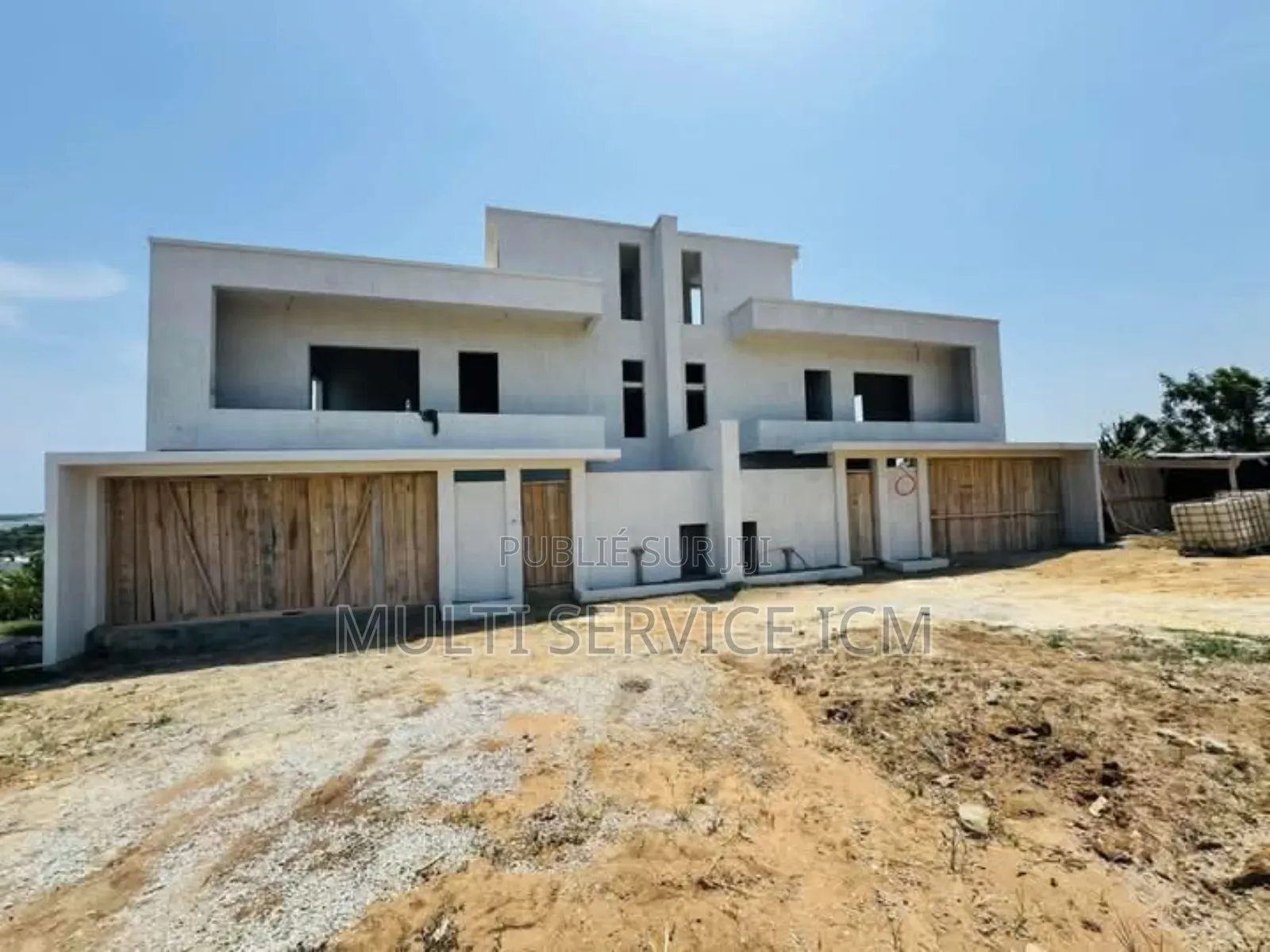 4chbre Duplex dans Ismaël Coulibaly, Bingerville à Vendre