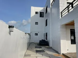 7chbre Duplex dans Ismaël Coulibaly, Bingerville à Vendre